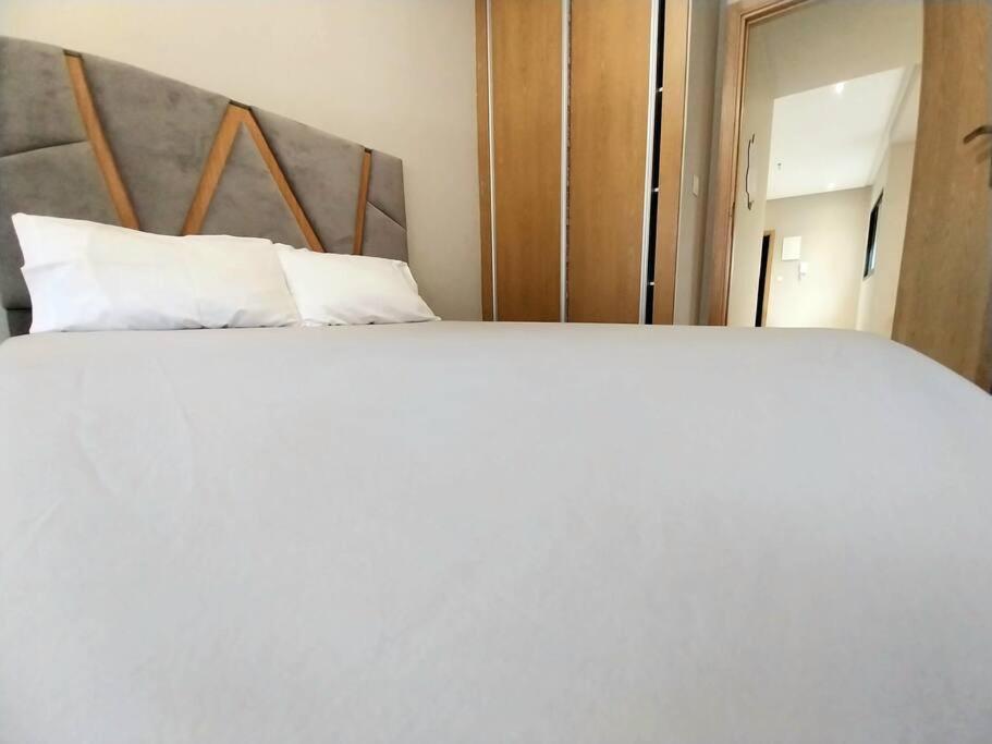 Appartement Cosy Proche Aeroport Deroua Exteriör bild