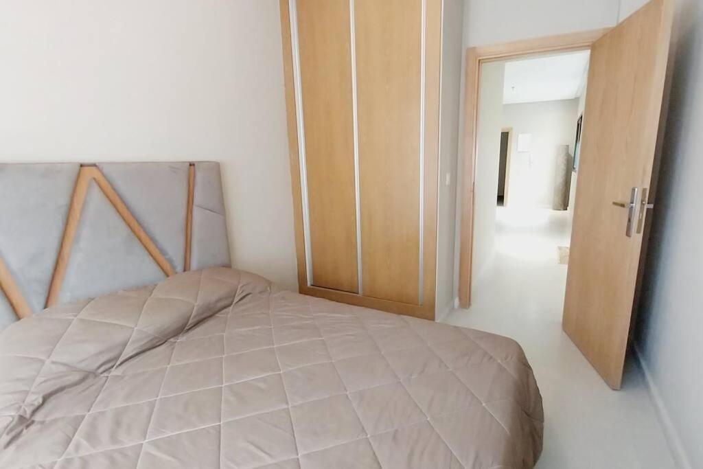 Appartement Cosy Proche Aeroport Deroua Exteriör bild