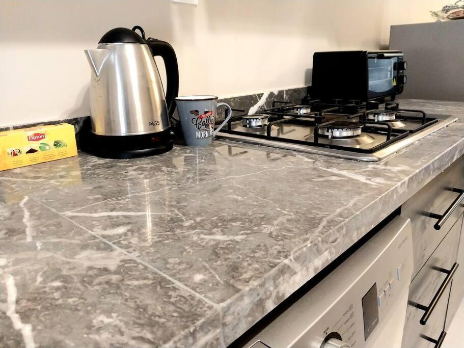 Appartement Cosy Proche Aeroport Deroua Exteriör bild