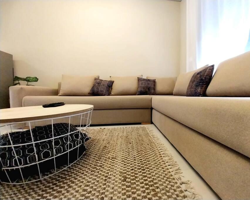 Appartement Cosy Proche Aeroport Deroua Exteriör bild