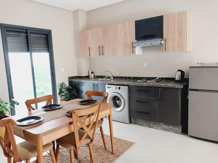 Appartement Cosy Proche Aeroport Deroua Exteriör bild